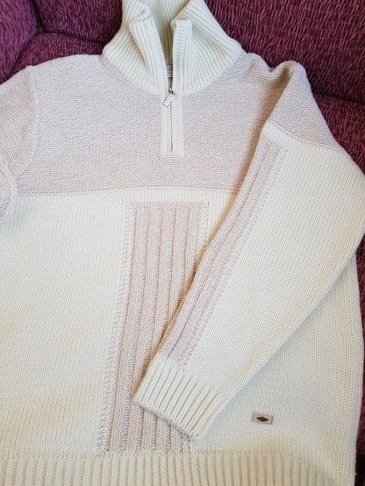 Теплый мужской свитер (размер 52)
