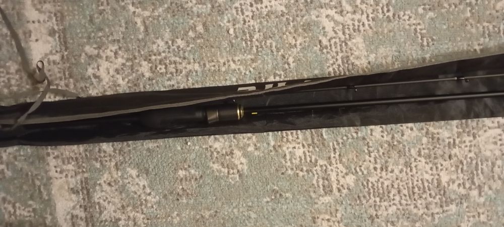 Спінінг та котушка BlackFire