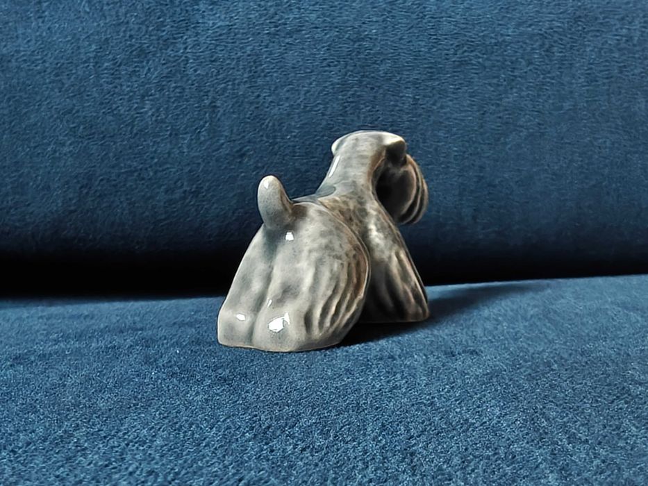Figurka ceramika porcelana pies terier sznaucer Kuka Wojciech Rydz