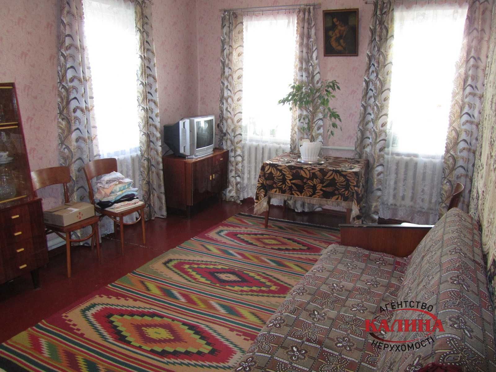 Будинок неподалік центру в м.Золотоноша