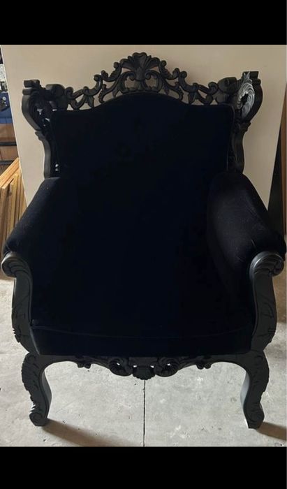 Cadeirão estilo Luís XV