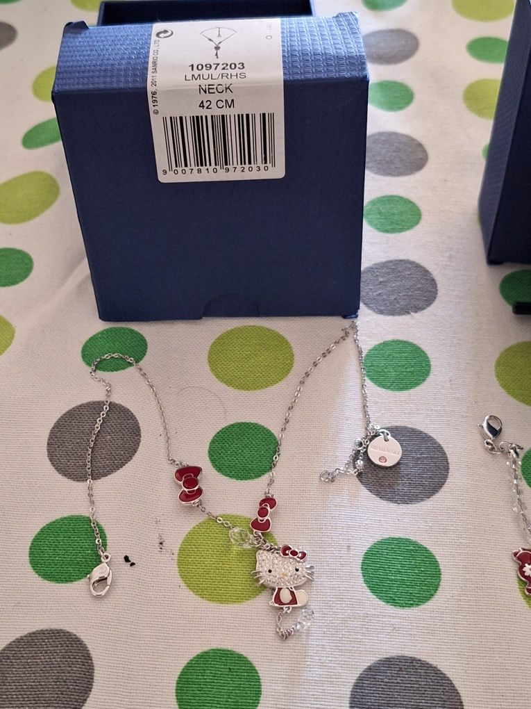 conjunto Hello Kitty cristais swarovski