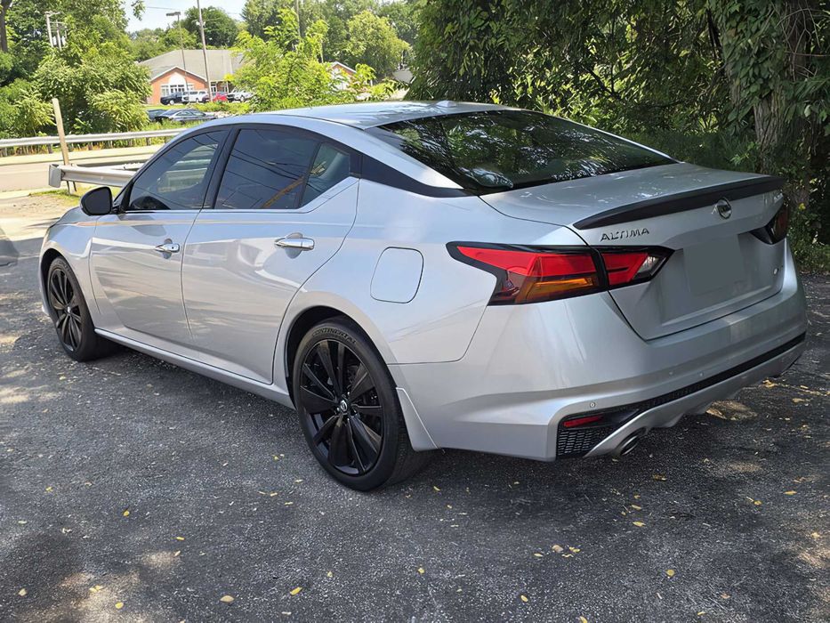 Nissan Altima      2019