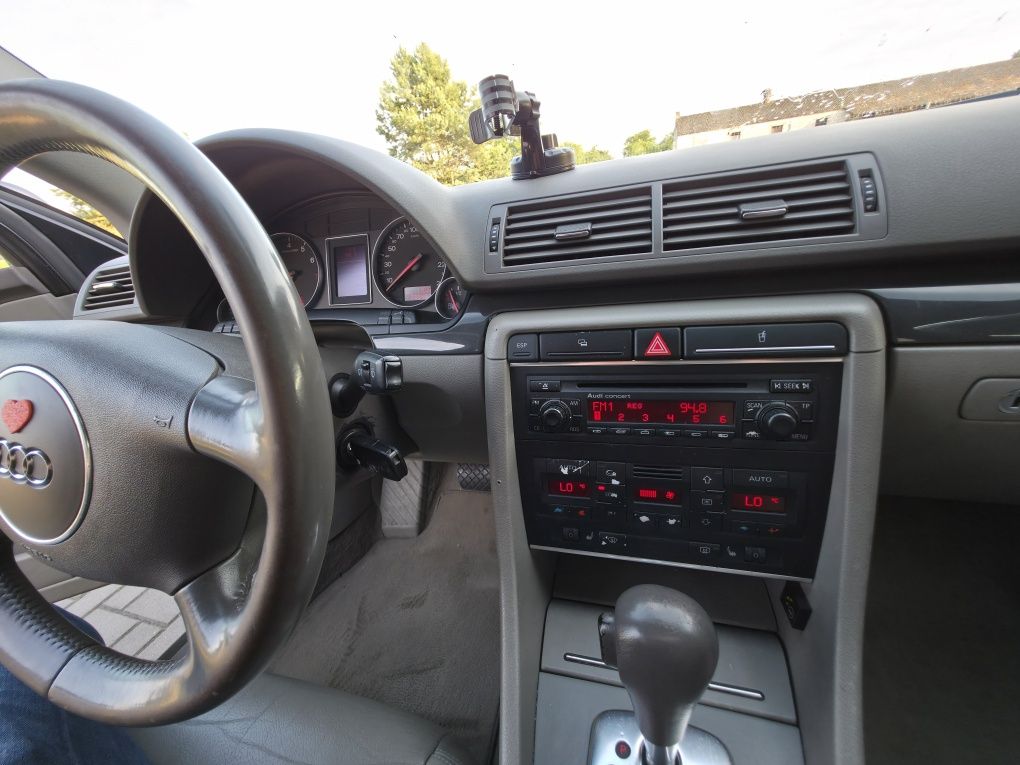 Audi A4 B6 2. 4 Benzyna - Gaz