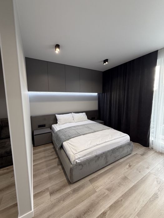 Подобова оренда. Завжди є світло