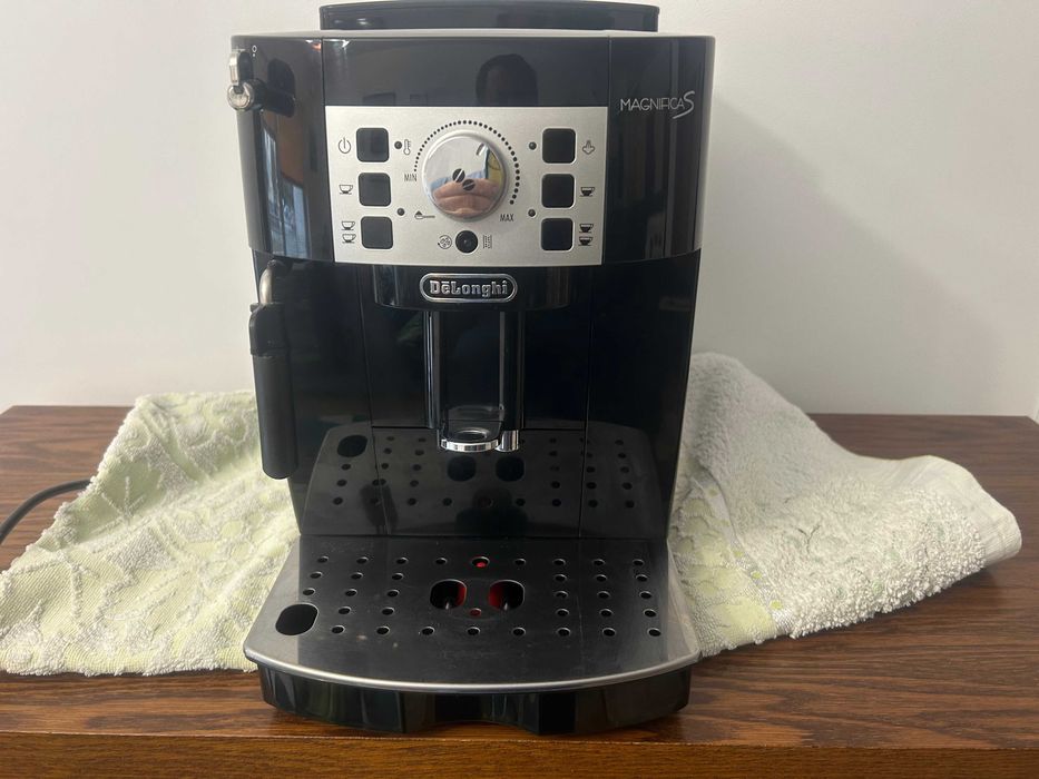 Ekspres DELONGHI Magnifica S ECAM serwisowany zregenerowany