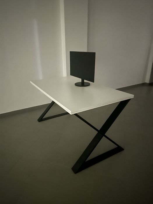 Vendo secretaria + cadeira ou em separado