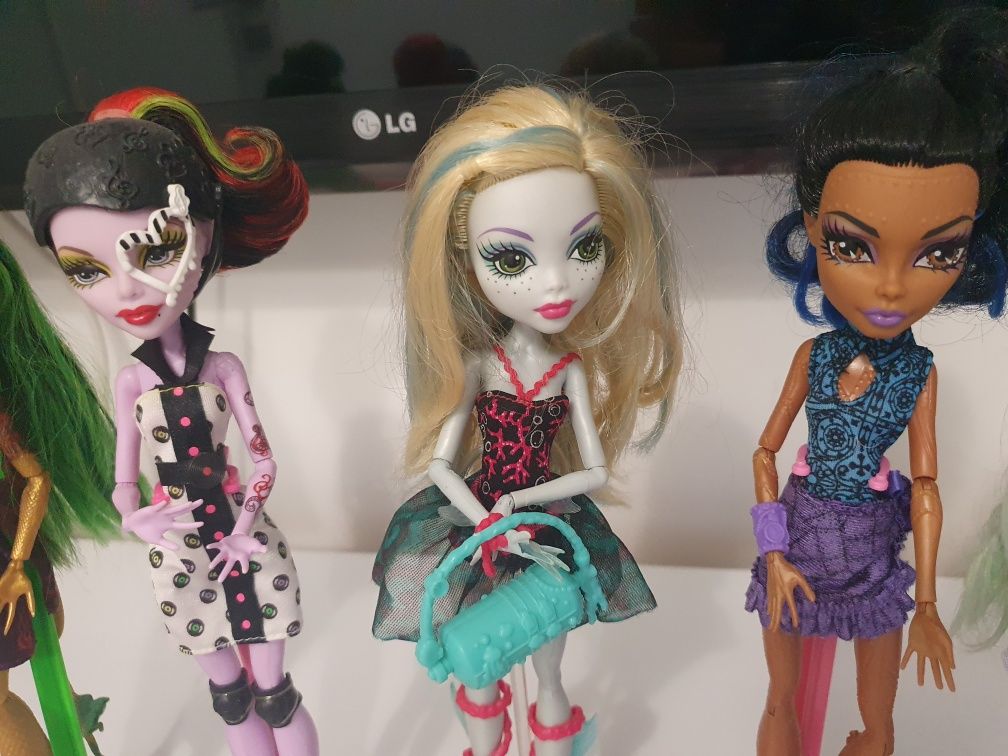 Monster High  Лагуна робекка твайла