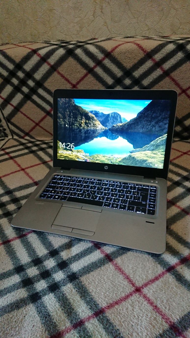 Ноутбук HP Core i5 SSD256GB