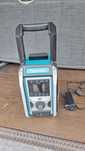 Radio budowlane Makita DMR115