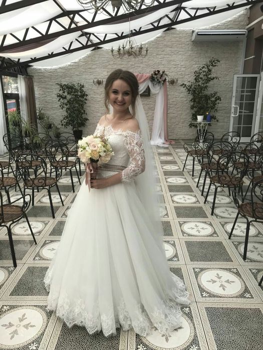 Платье свадебное размер регулируется