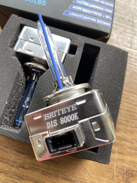 Briteye D1S ksenonowa żarówka 8000 K, 35 W, całkowicie metalowa, 2 szt