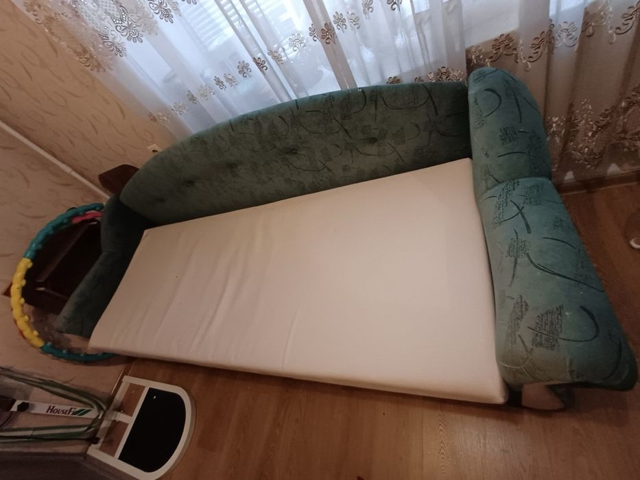 Диван б/у 3500 торг умістин (самовивіз) з міста Умань