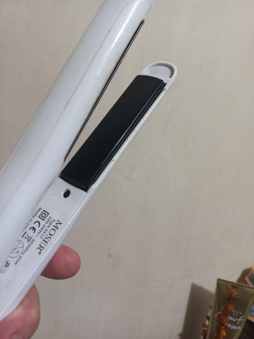 Утюжок  для волос  в отличном рабочем состоянии