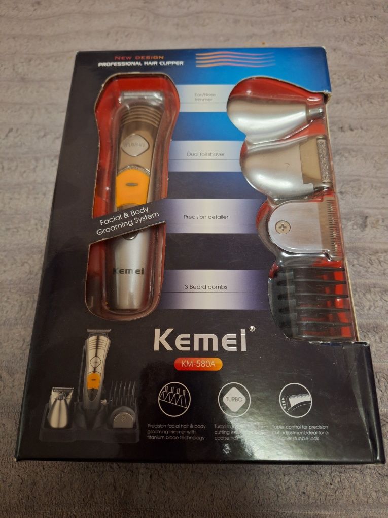 Продам Триммер Kemei