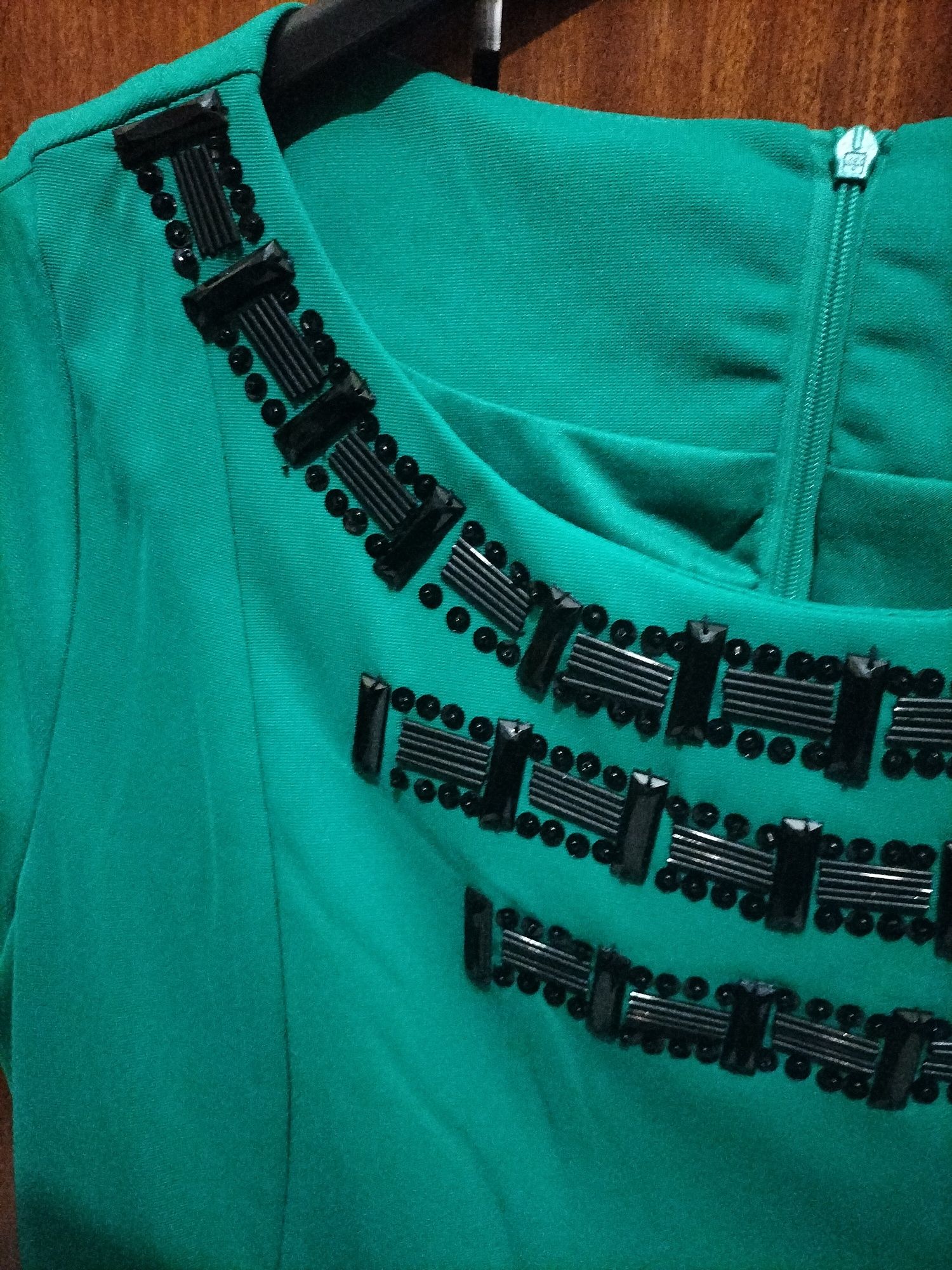 Vestido M com pedras
