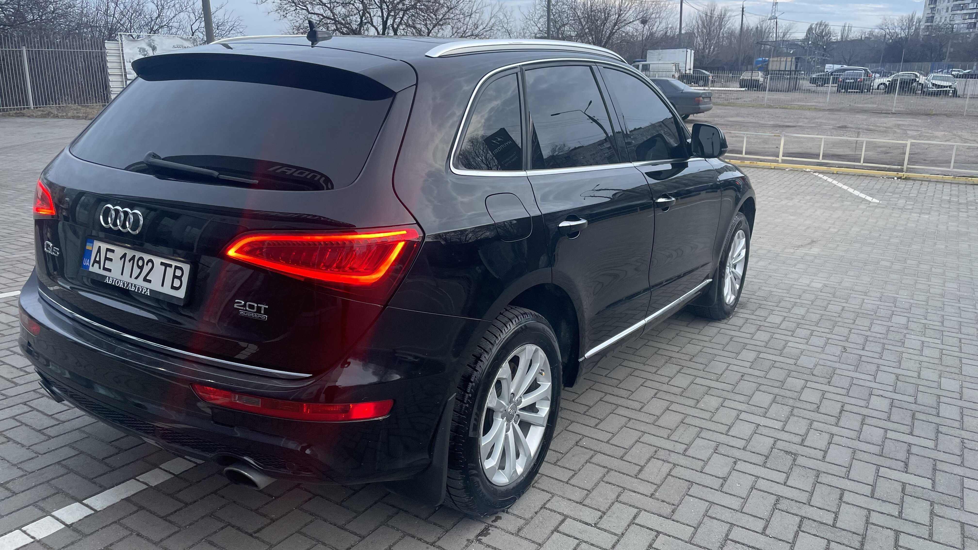 AUDI Q5 2016 год 2.0TFSI  Premium Plus Style