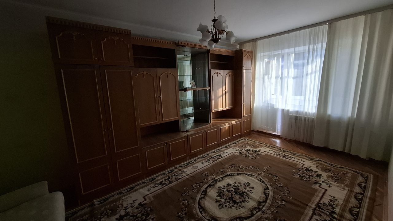 Актуально!Здам 1 км.квартиру біля Центру