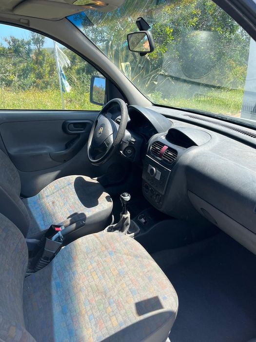 Opel Combo bem conservado