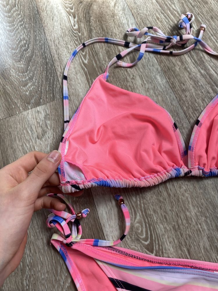 Kolorowy stój kąpielowy bikini w paski y2k aesthetic