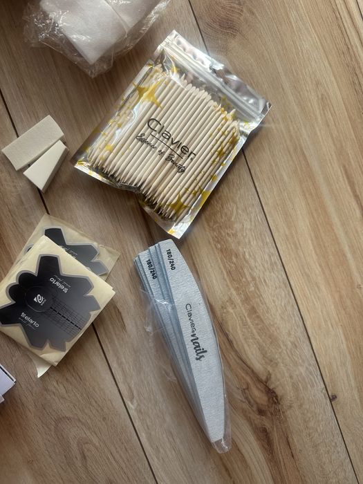 Zestaw do paznokci - cleaner, patyczki, pilniki