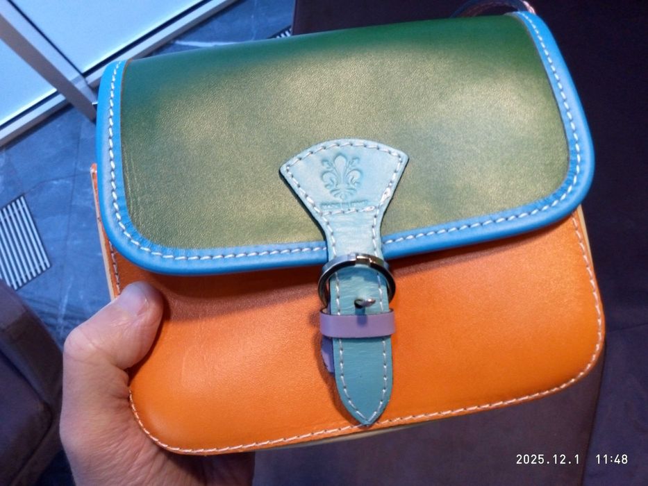 Сумка Giglio Fiorentino
Vera Pelle,Fatto a Mano
Made in Italy