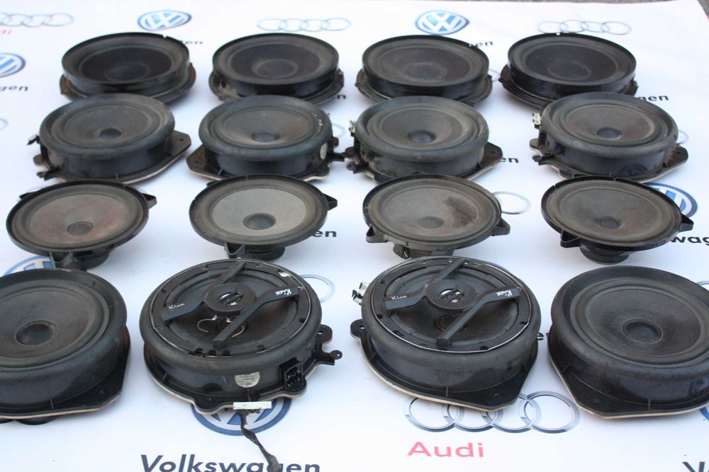 Динамики сабвуфер Audi A4 B6 \ B7 \ A6 C5\ VW Touareg
