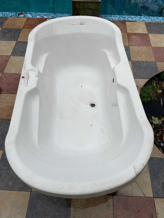 Ванна акрилова, нова.