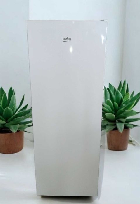 Congelador vertical como novo