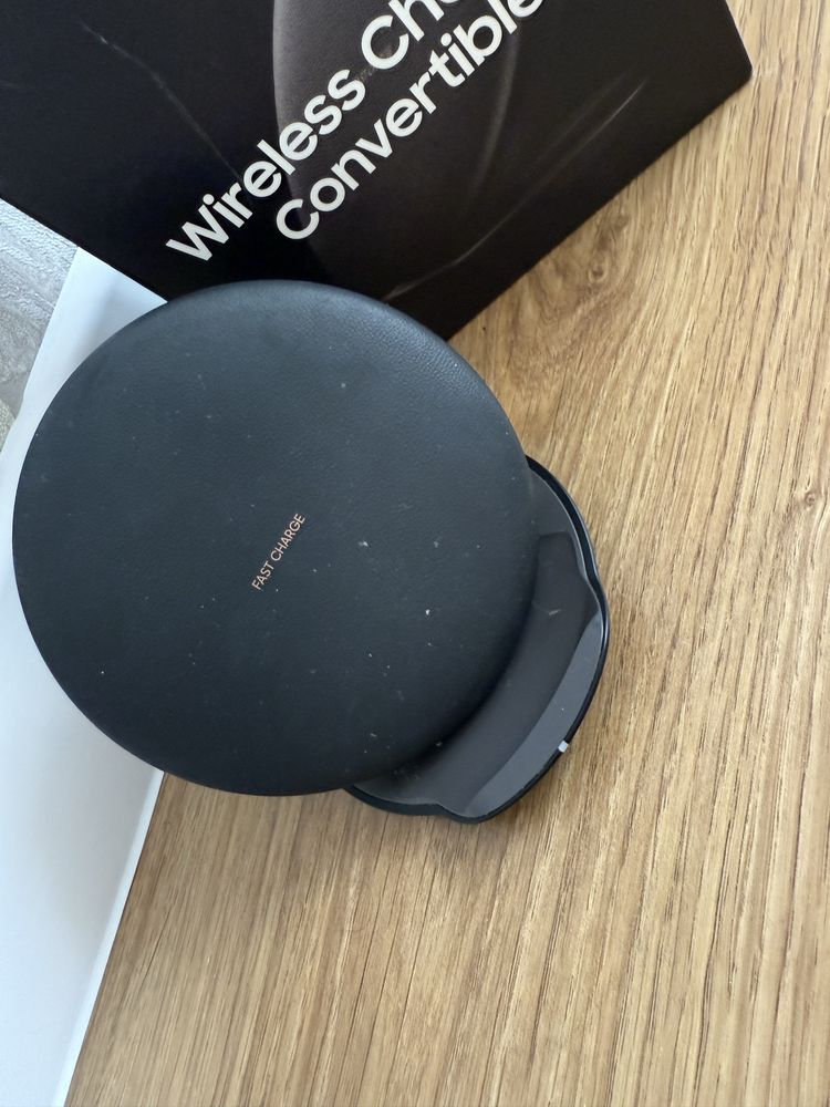 Продам оригінальну безпроводну зарядку samsung!!!