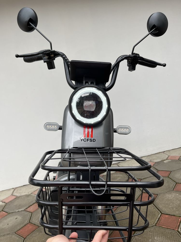 Електроскутер New Bike