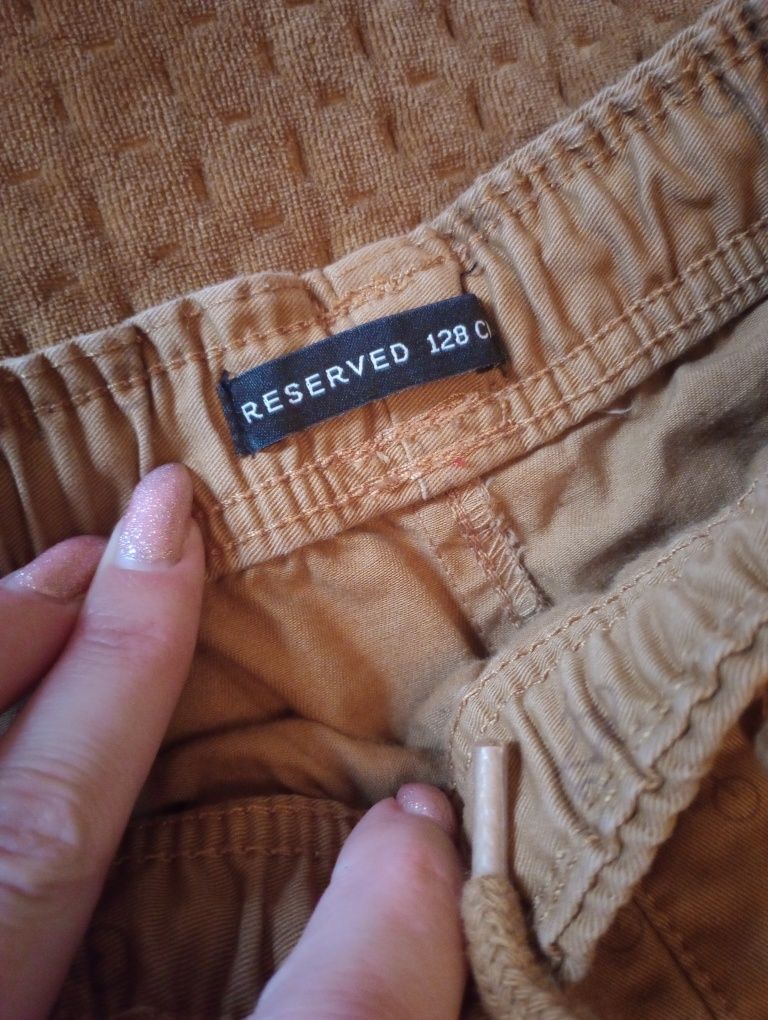 Spodenki joggery Reserved r. 128 rude brązowe