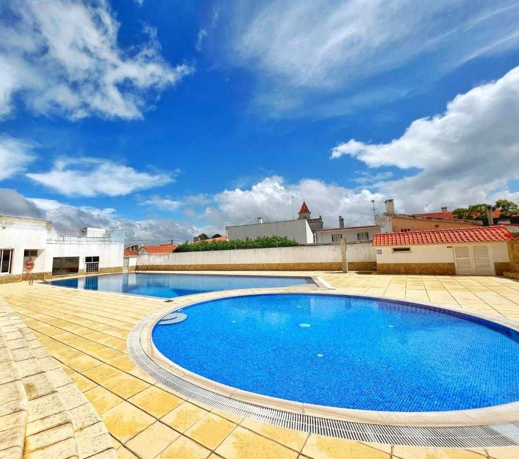 T0aT2-Piscina/Centro-ultimas Agosto e Setembro- São Martinho do Porto