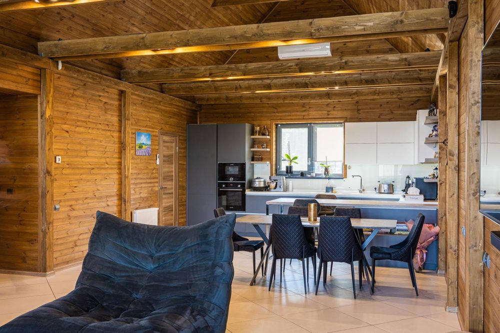 Здається затишний маєток у місті