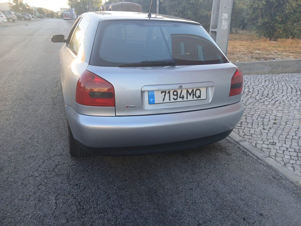 Audia A3 1.6cc  1999