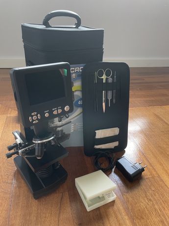 Microscópio LCD Digital BRESSER