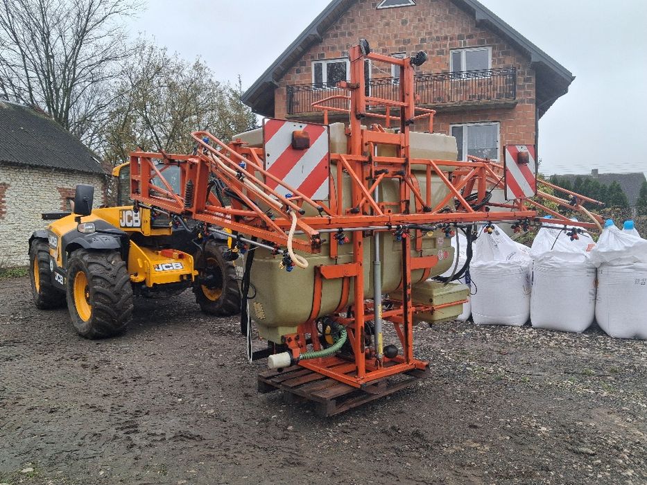 Opryskiwacz zawieszany Douven 1000l 15m rozwadniacz (Hardi, berthru)