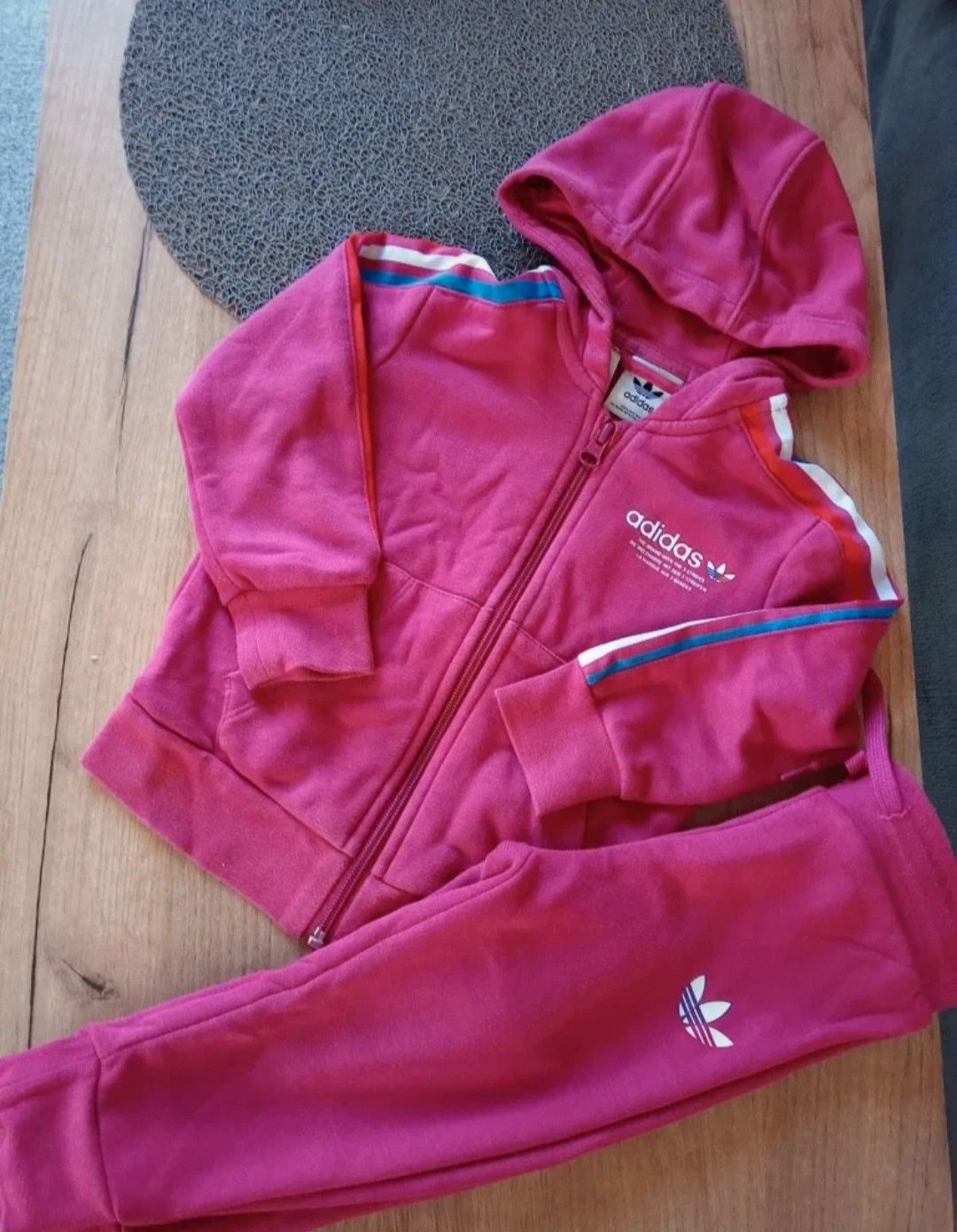 Komplet dresowy adidas Originals – rozmiar 86