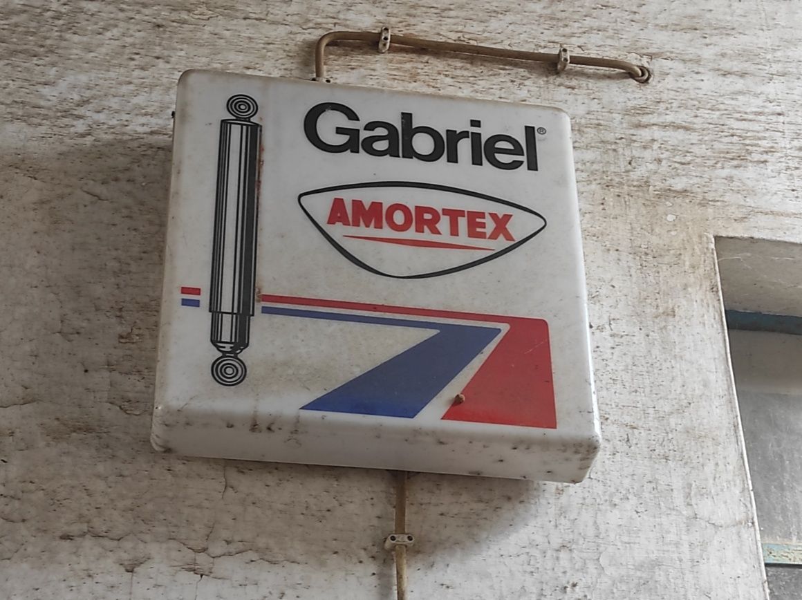 Antigos reclames luminosos