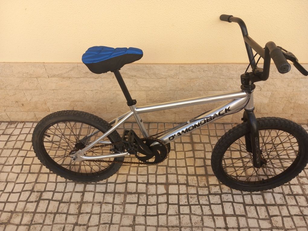 Bicicleta diamondback