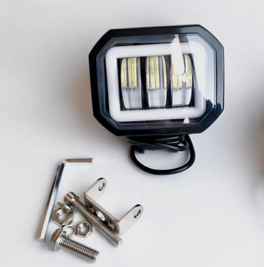 Универсальная светодиодная Led фара с СТГ  ПТФ 30W рабочий свет балка