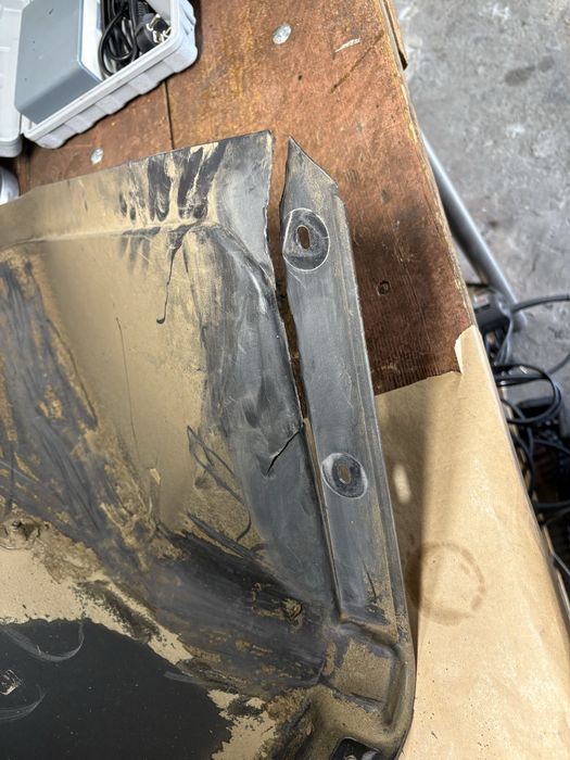 Spawanie plastiku tworzyw stali aluminium nierdzewki