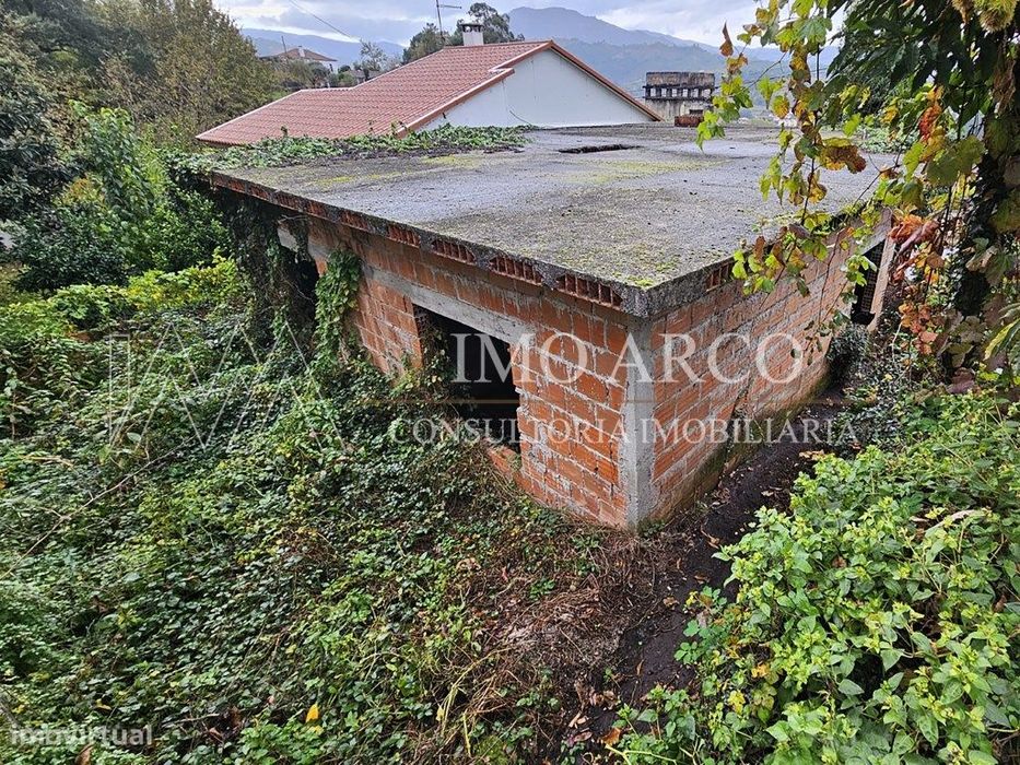 Moradia em estrutura