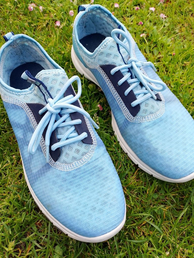 Sprzedam sportowe buty
