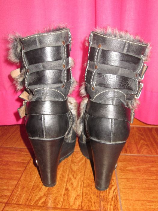 Botas com pelo (35)