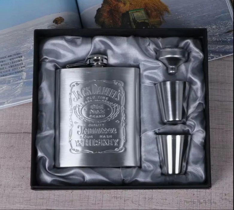 piersiówka Jack Daniels