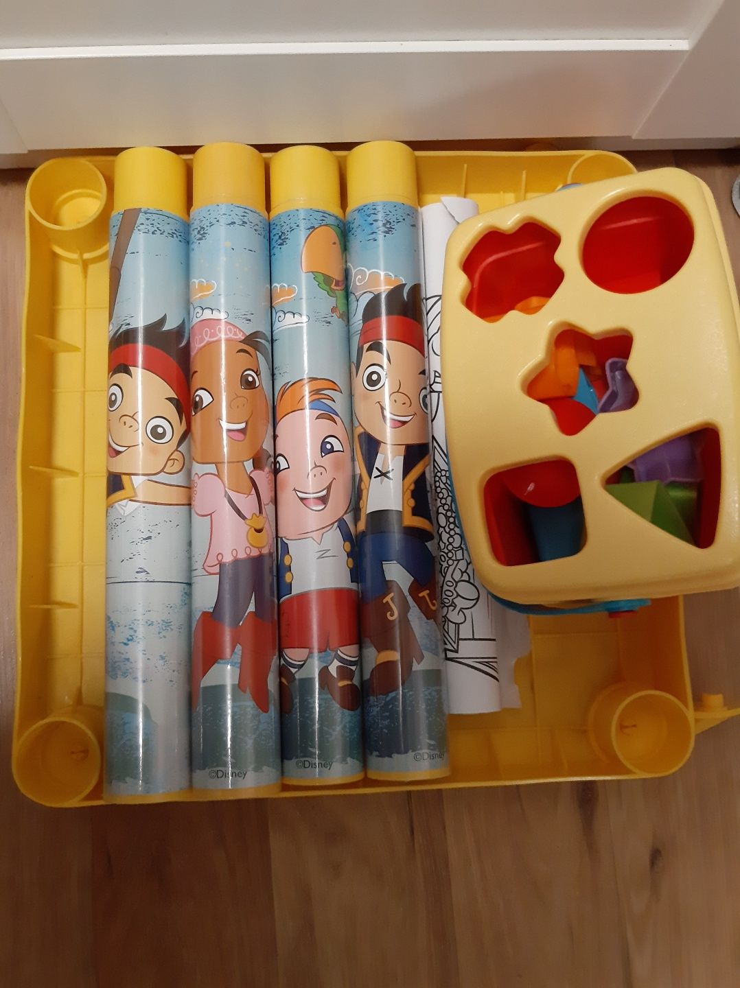 Stolik do kolorowania Jake i piraci, + sorter Ikea wiaderko