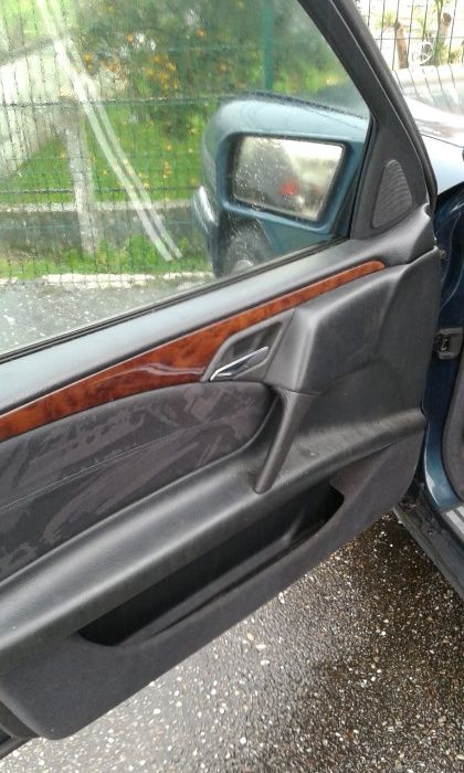Mercedes e220d para peças