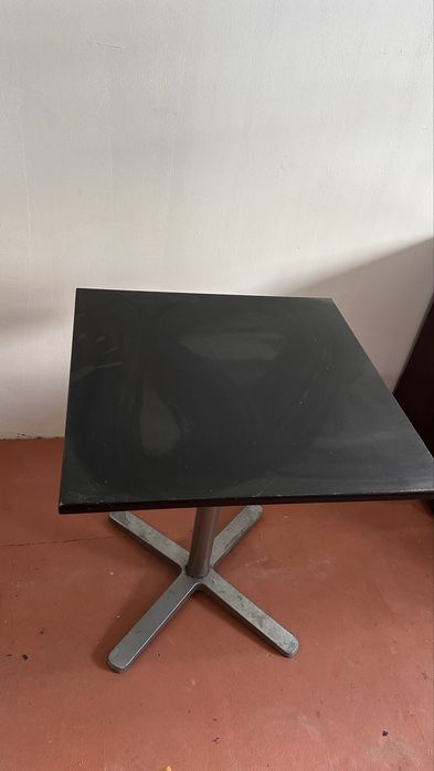 Mesa de 2 lugares
