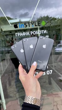 IPhone 8 64GB Silver/Space/Gold з США